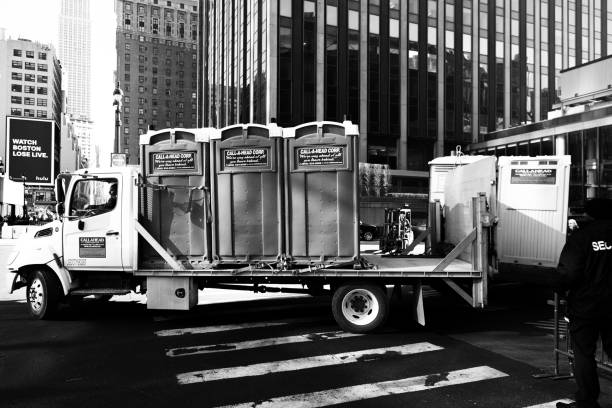 Best Portable bathroom rental  in Foley, MN